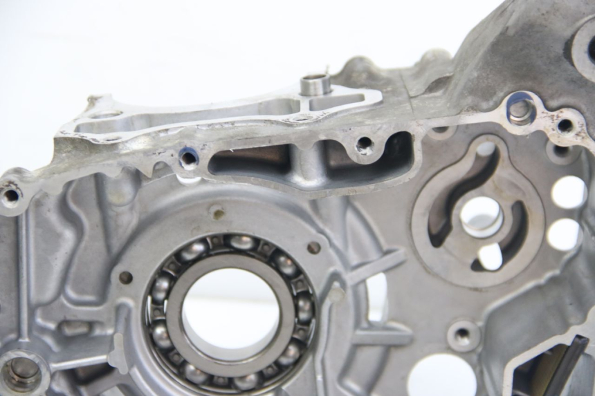 photo de CÁRTER DE MOTOR INFERIOR SUZUKI SIXTEEN 125 (2008 - 2010)