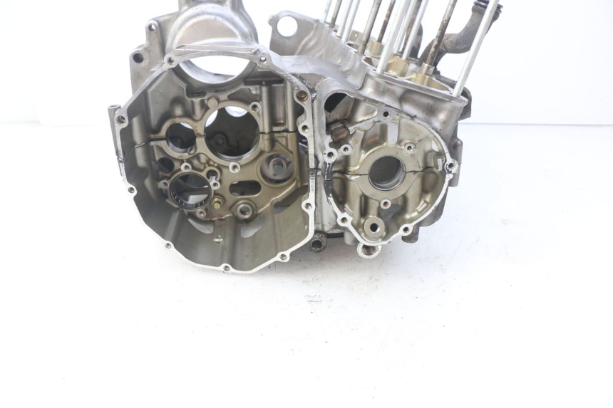 photo de CÁRTER DE MOTOR INFERIOR SUZUKI GSF S BANDIT 600 (2000 - 2004)