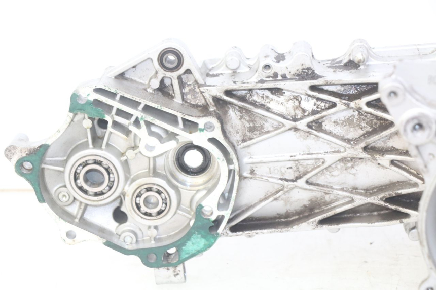 photo de CÁRTER DE MOTOR INFERIOR SYM JET EURO X 2T 50 (2003 - 2007)