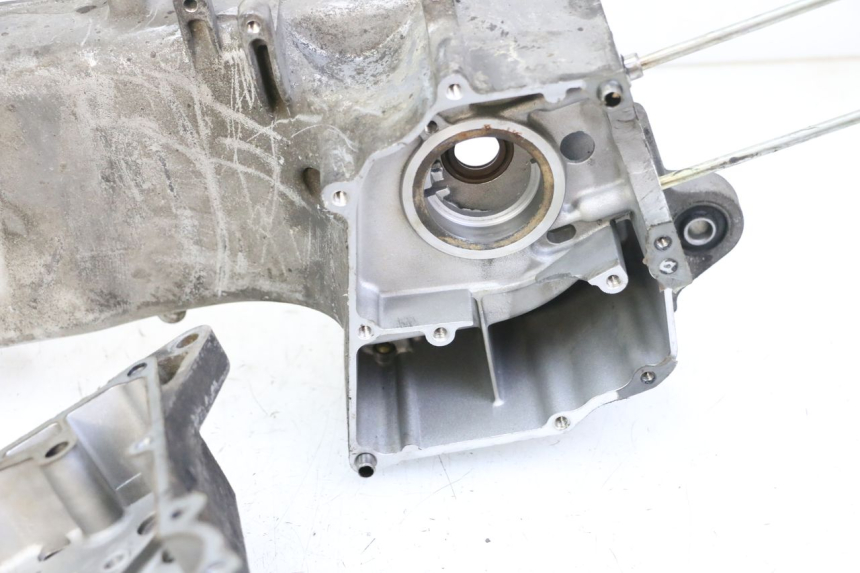 photo de CÁRTER DE MOTOR INFERIOR SYM ORBIT III 3 4T 50 (2018 - 2021)