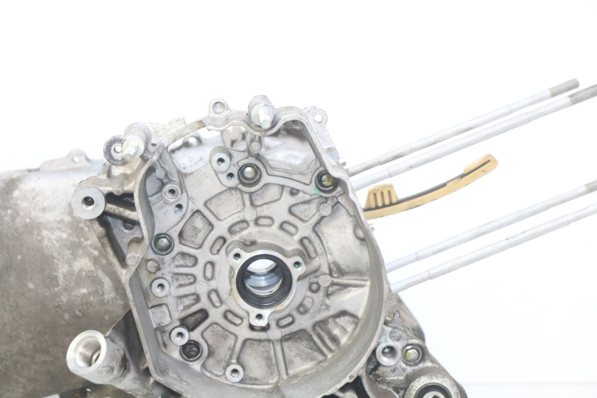 photo de CÁRTER DE MOTOR INFERIOR PIAGGIO VESPA GTS IGET ABS 125 (2017 - 2023)