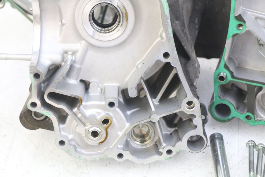 photo de CÁRTER DE MOTOR INFERIOR PIAGGIO VESPA GTS IGET ABS 125 (2017 - 2023)