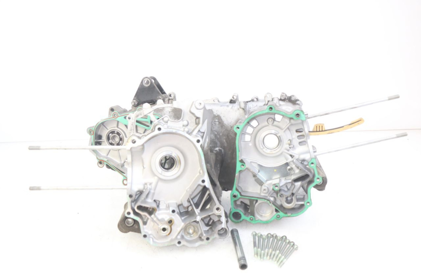 photo de CÁRTER DE MOTOR INFERIOR PIAGGIO VESPA GTS IGET ABS 125 (2017 - 2023)