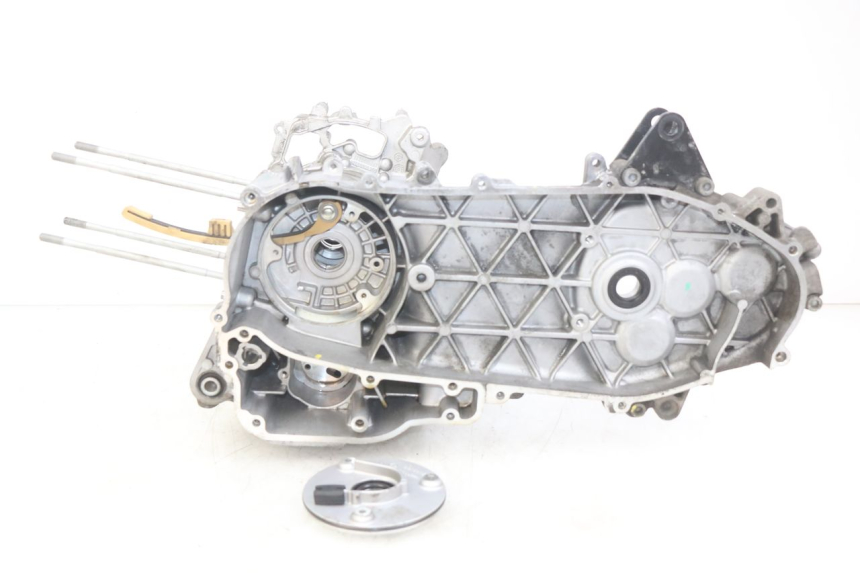 photo de CÁRTER DE MOTOR INFERIOR PIAGGIO VESPA GTS IGET ABS 125 (2017 - 2023)
