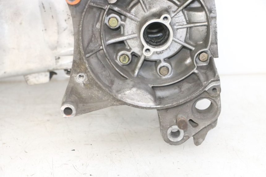 photo de CÁRTER DE MOTOR INFERIOR PEUGEOT VIVACITY NEW 2T 50 (2008 - 2017)