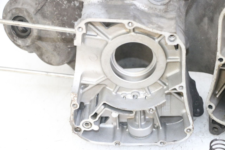 photo de CÁRTER DE MOTOR INFERIOR YAMAHA XMAX X-MAX 125 (2006 - 2009)
