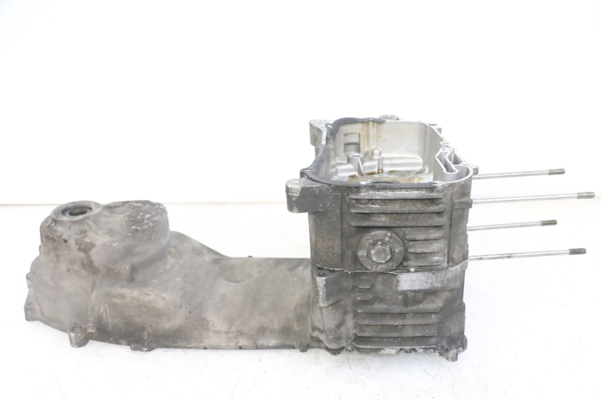 photo de CÁRTER DE MOTOR INFERIOR YAMAHA XMAX X-MAX 125 (2006 - 2009)