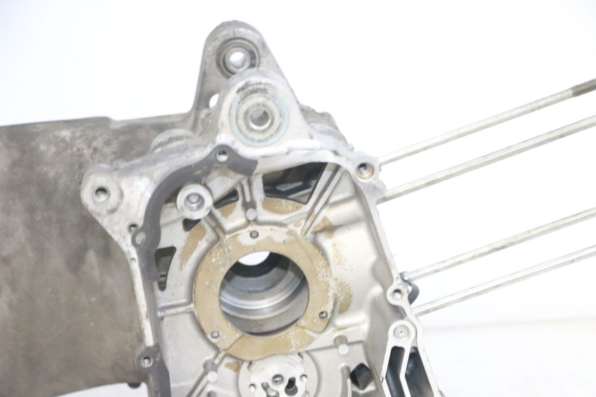 photo de CÁRTER DE MOTOR INFERIOR YAMAHA XMAX X-MAX 125 (2006 - 2009)