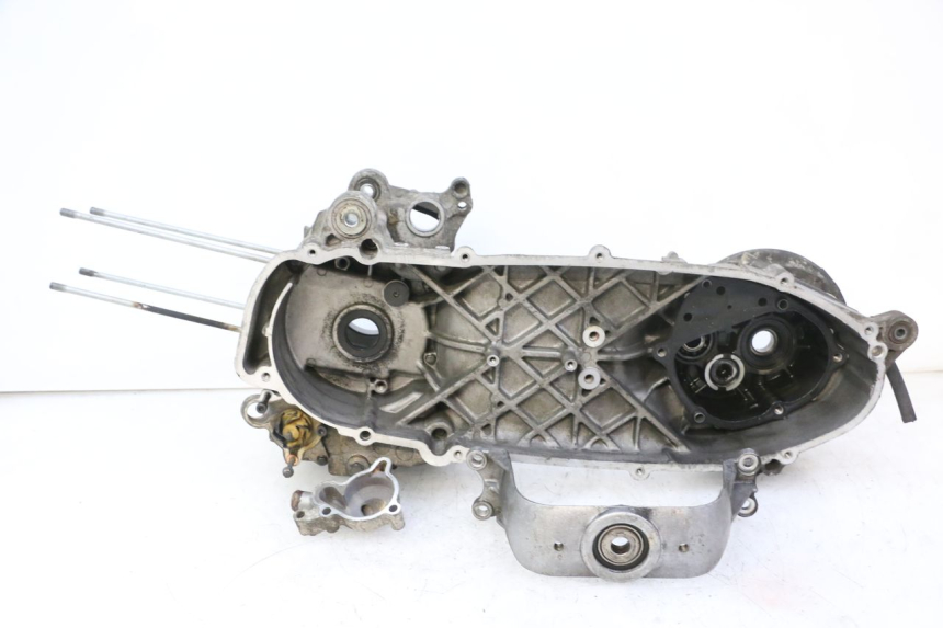 photo de CÁRTER DE MOTOR INFERIOR YAMAHA X-MAX XMAX 250 (2006 - 2009)