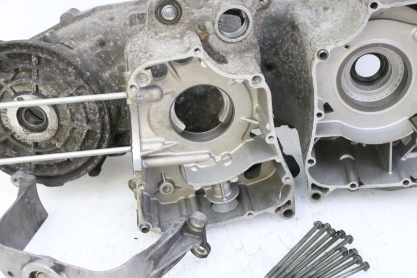 photo de CÁRTER DE MOTOR INFERIOR YAMAHA X-MAX XMAX 250 (2006 - 2009)