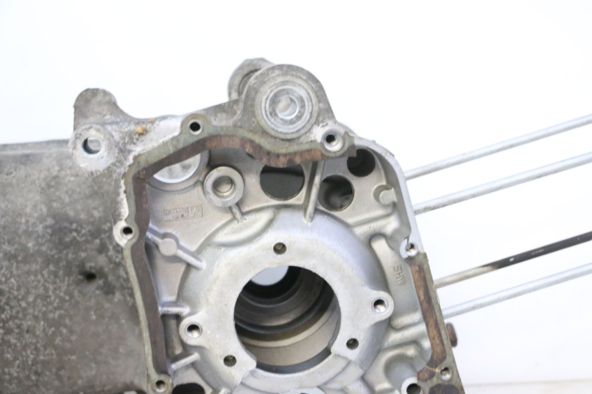 photo de CÁRTER DE MOTOR INFERIOR YAMAHA X-MAX XMAX 250 (2006 - 2009)