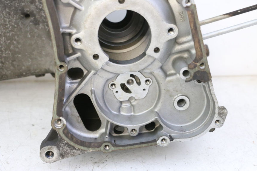 photo de CÁRTER DE MOTOR INFERIOR YAMAHA X-MAX XMAX 250 (2006 - 2009)