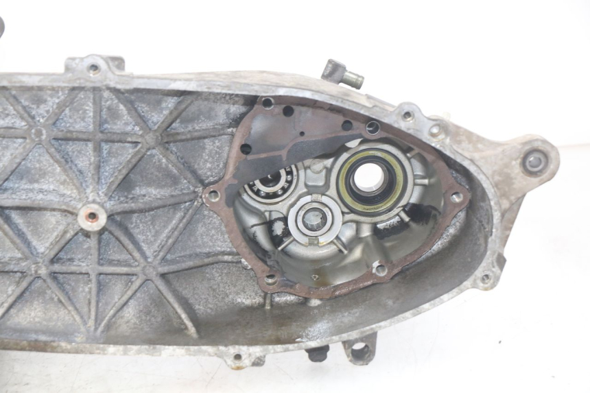 photo de CÁRTER DE MOTOR INFERIOR YAMAHA XMAX X-MAX 125 (2006 - 2009)