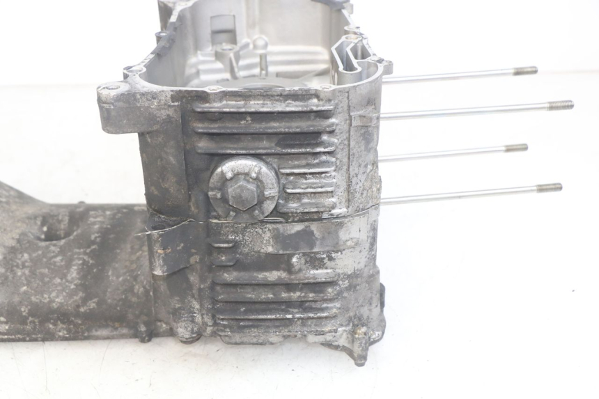 photo de CÁRTER DE MOTOR INFERIOR YAMAHA XMAX X-MAX 125 (2006 - 2009)