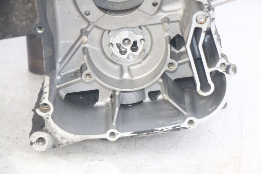 photo de CÁRTER DE MOTOR INFERIOR YAMAHA XMAX X-MAX 125 (2006 - 2009)