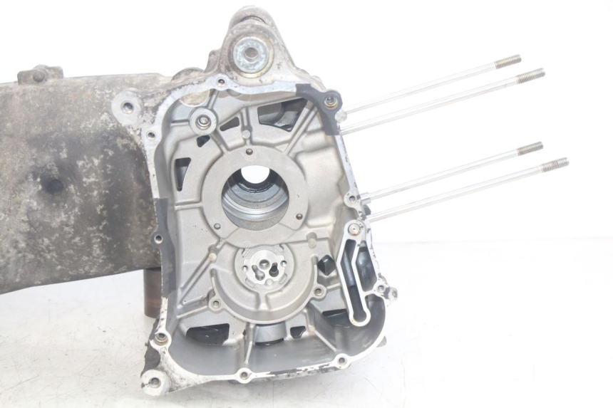 photo de CÁRTER DE MOTOR INFERIOR YAMAHA XMAX X-MAX 125 (2006 - 2009)