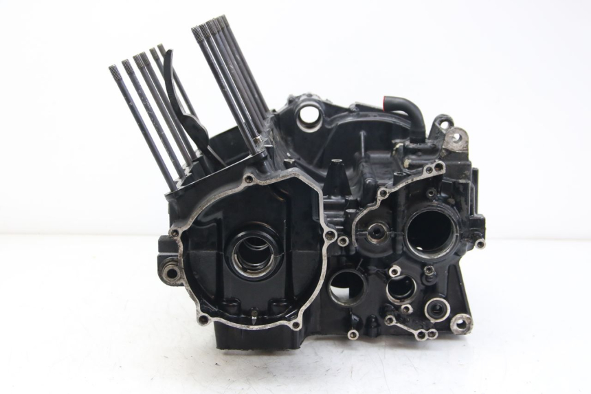 photo de CÁRTER DE MOTOR INFERIOR YAMAHA FZS FAZER 600 (2001 - 2003)