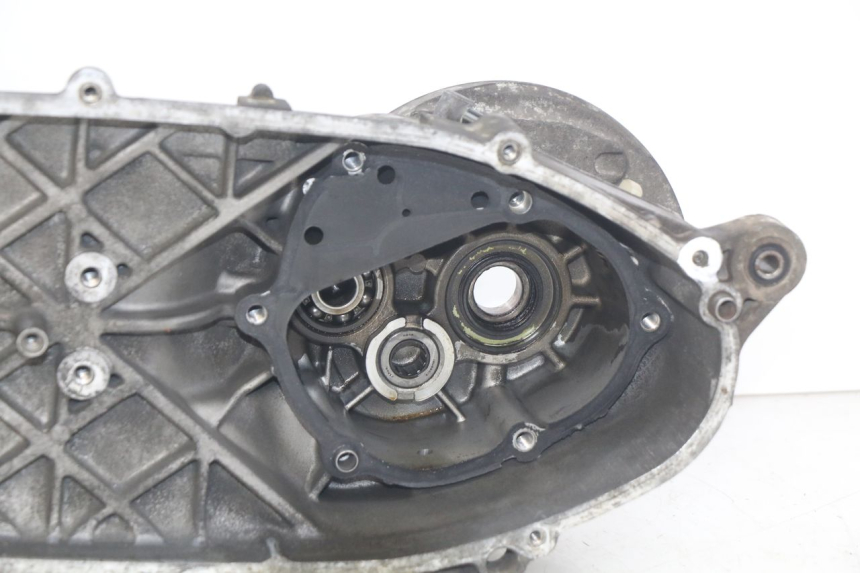 photo de CÁRTER DE MOTOR INFERIOR YAMAHA X-MAX XMAX 250 (2006 - 2009)