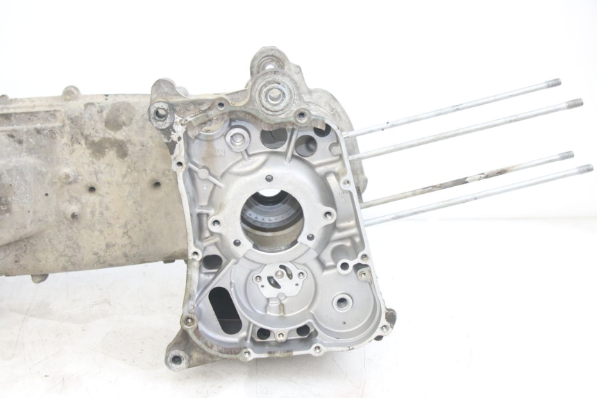 photo de CÁRTER DE MOTOR INFERIOR YAMAHA X-MAX XMAX 250 (2006 - 2009)