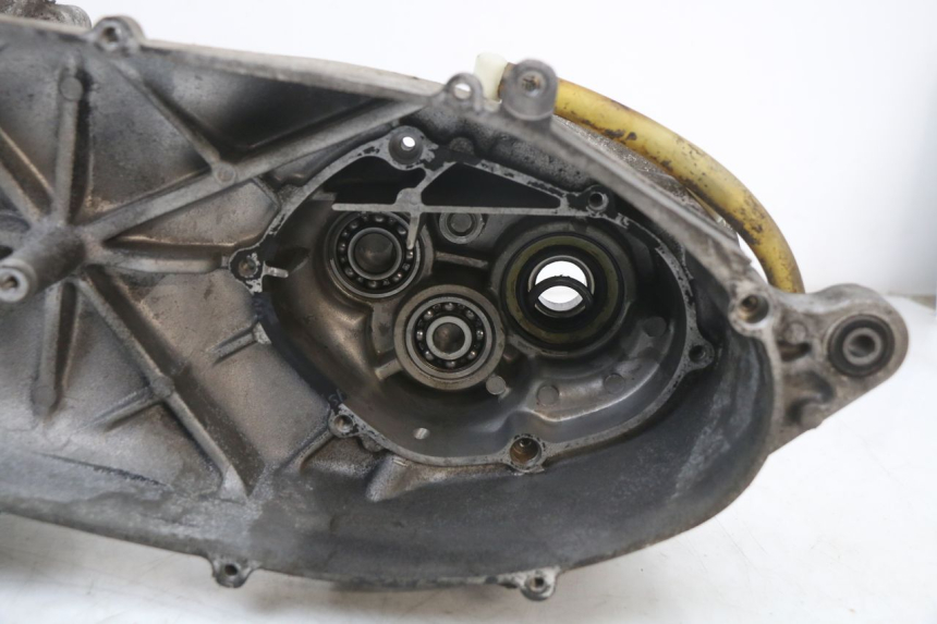 photo de CÁRTER DE MOTOR INFERIOR YAMAHA YP MAJESTY 125 (2002 - 2006)