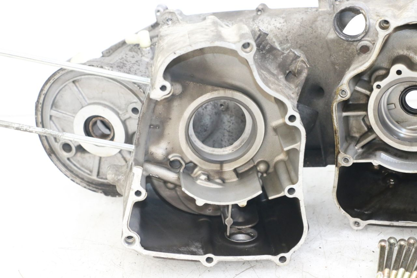 photo de CÁRTER DE MOTOR INFERIOR YAMAHA YP MAJESTY 125 (2002 - 2006)