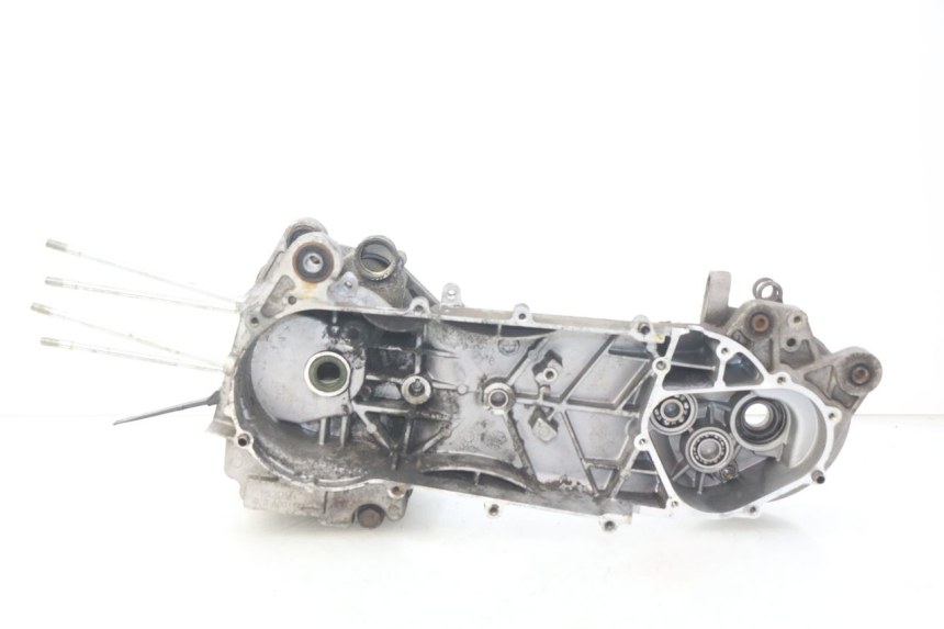 photo de CÁRTER DE MOTOR INFERIOR YAMASAKI YM T 125 (2015 - 2020)