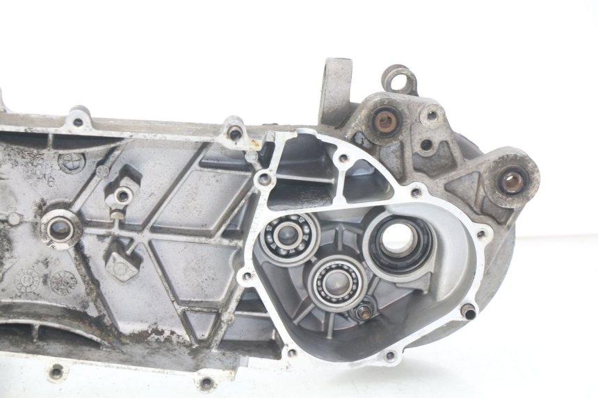 photo de CÁRTER DE MOTOR INFERIOR YAMASAKI YM T 125 (2015 - 2020)