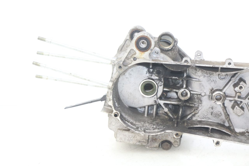 photo de CÁRTER DE MOTOR INFERIOR YAMASAKI YM T 125 (2015 - 2020)