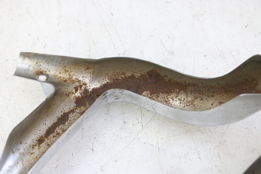 photo de Cárter de escape HYOSUNG GV AQUILA 125 (2000 - 2004)