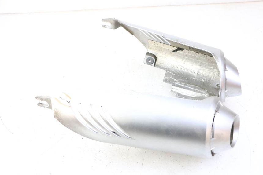 photo de PROTECCION ESCAPE YAMAHA FZ6 FAZER S2 600 (2007 - 2011)