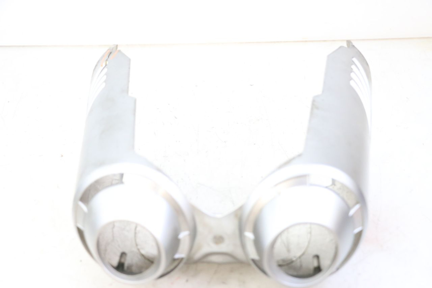 photo de PROTECCION ESCAPE YAMAHA FZ6 FAZER S2 600 (2007 - 2011)