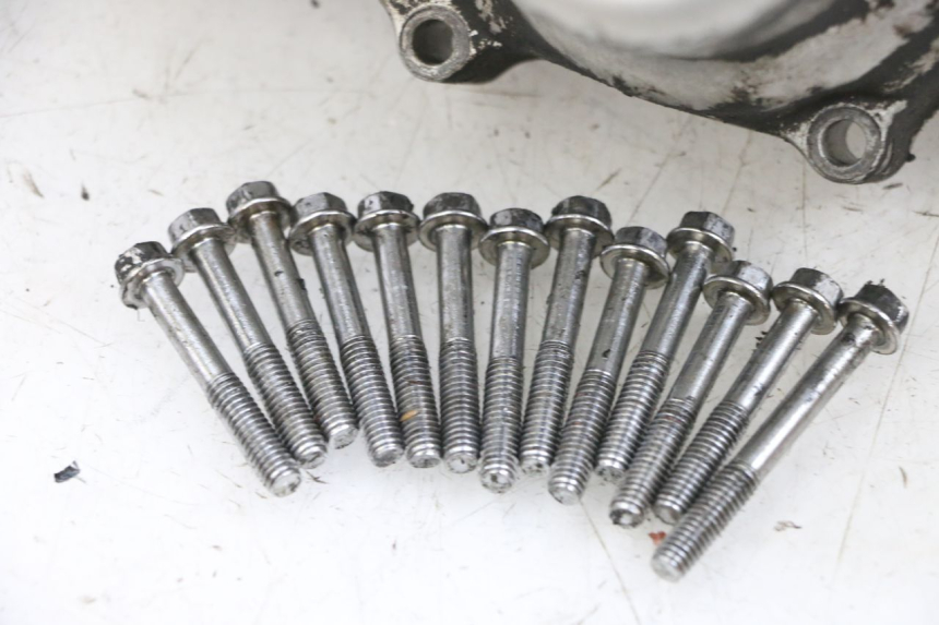 photo de TAPA DE EMBRAGUE KYMCO ZING 125 (1997 - 2003) - Características distintivas