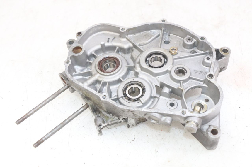 photo de CARTER MOTOR DERECHO PEUGEOT XP6 50 (2006 - 2011)