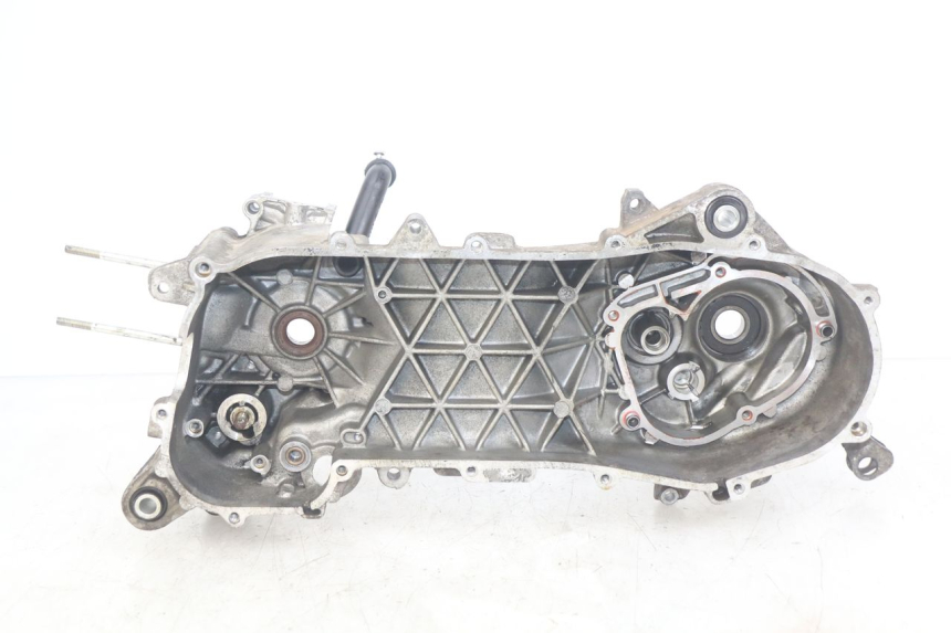 photo de CARTER IZQUIERDO DEL MOTOR PIAGGIO VESPA S 2T 50 (2007 - 2014)