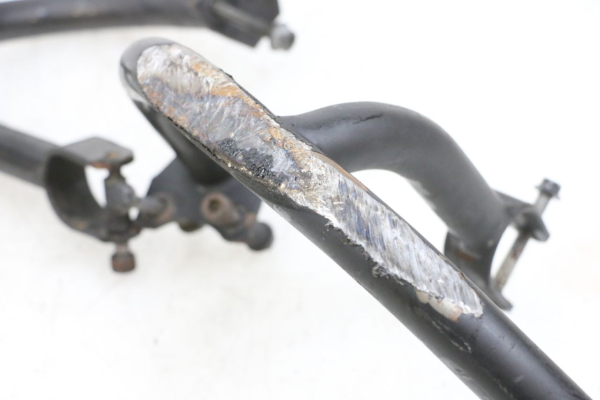 photo de PROTECTOR MOTOR KAWASAKI ZR 7 750 (1999 - 2001) - Zoom estado de uso