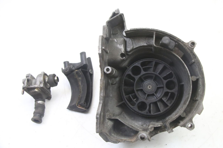 photo de TAPA BOMBA AGUA PIAGGIO X8 125 (2004 - 2007)
