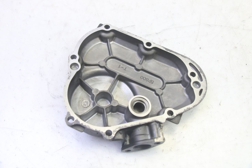 photo de TAPA ACEITE BOMBA YAMAHA TDM ABS 900 (2002 - 2014) - Primer plano técnico
