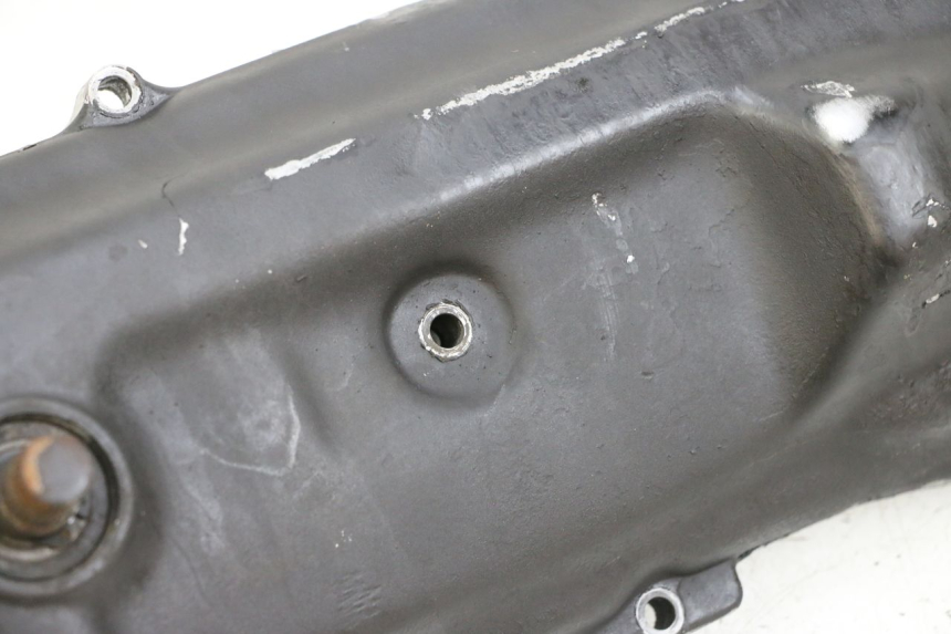 photo de CUBIERTA DEL VARIADOR MBK BOOSTER SPIRIT 50 (2004 - 2017) - Primer plano de alta resolución