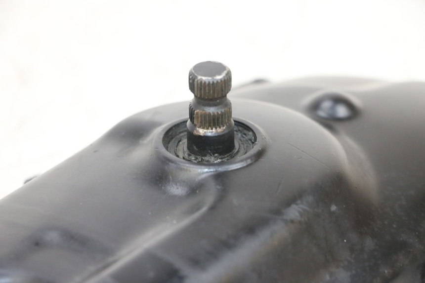 photo de CUBIERTA DEL VARIADOR MBK BOOSTER SPIRIT NAKED 50 (2004 - 2017) - Detalles de los puntos de fijación