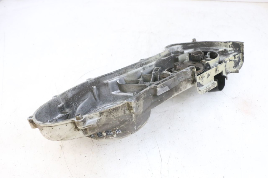 photo de CUBIERTA DEL VARIADOR PIAGGIO FLY 4T 50 (2013 - 2017) - Primer plano técnico