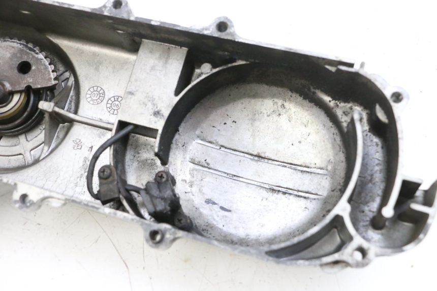 photo de CUBIERTA DEL VARIADOR PEUGEOT KISBEE 4T 50 (2010 - 2017) - Estado de la superficie y material