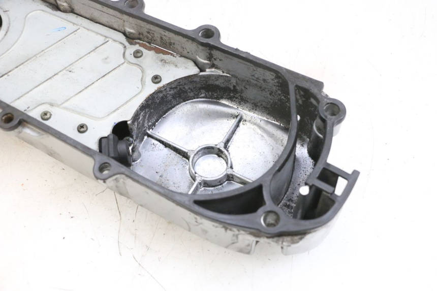 photo de CUBIERTA DEL VARIADOR PEUGEOT KISBEE 4T 50 (2018 - 2022) - Primer plano técnico