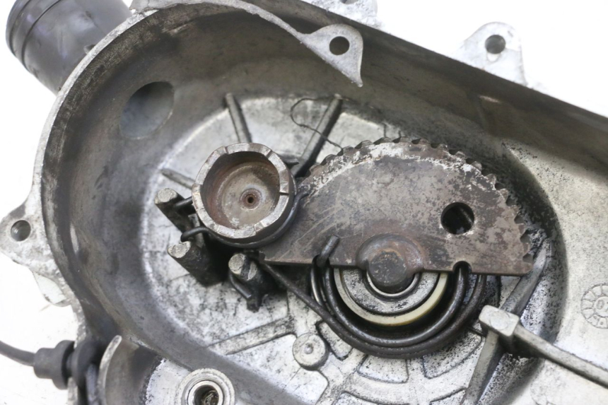 photo de CUBIERTA DEL VARIADOR PEUGEOT KISBEE 4T 50 (2010 - 2017) - Estado de la superficie y material