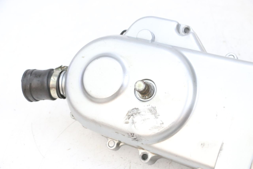 photo de CUBIERTA DEL VARIADOR PEUGEOT KISBEE 4T 50 (2010 - 2017) - Ángulo de visión alternativo