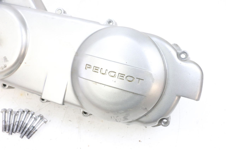 photo de CUBIERTA DEL VARIADOR PEUGEOT KISBEE 4T 50 (2010 - 2017) - Primer plano de alta resolución