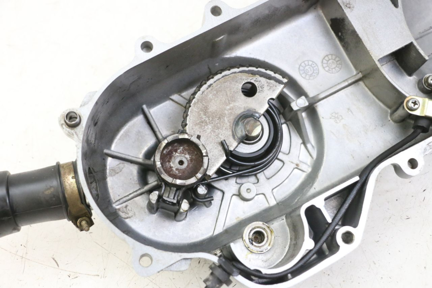 photo de CUBIERTA DEL VARIADOR PEUGEOT KISBEE 4T 50 (2010 - 2017)