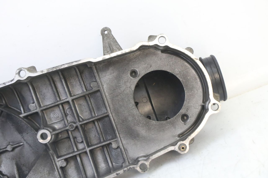 photo de CUBIERTA DEL VARIADOR YAMAHA XMAX X-MAX 125 (2006 - 2009) - Detalles de los puntos de fijación