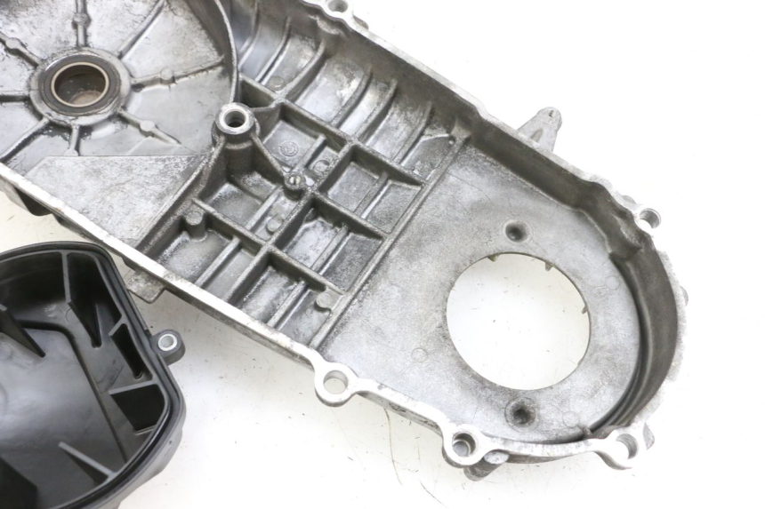 photo de CUBIERTA DEL VARIADOR YAMAHA X-MAX XMAX 125 (2010 - 2014) - Primer plano técnico