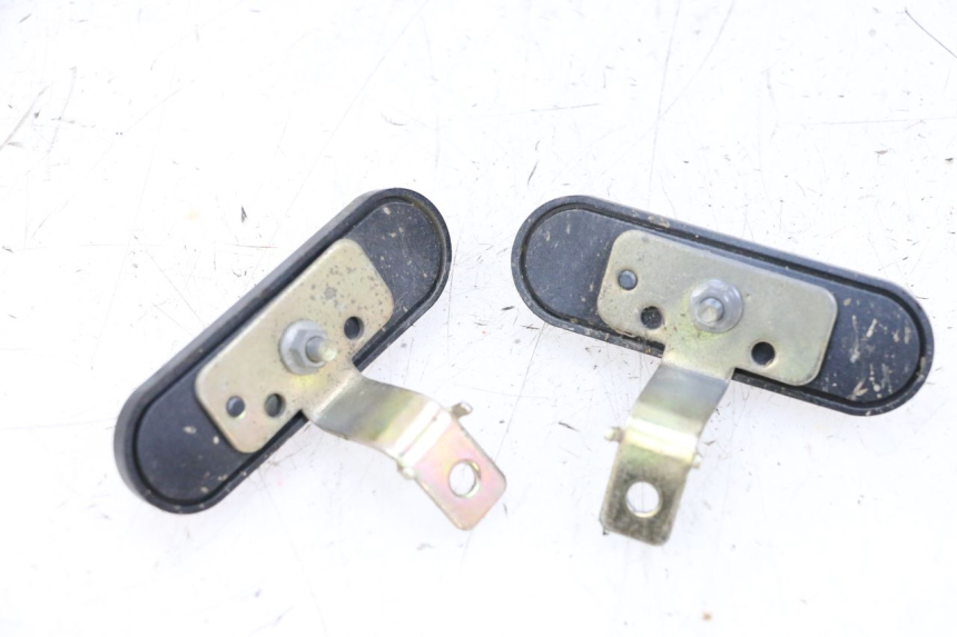 photo de CATADIÓPTRICO KYMCO AGILITY 4T 50 (2018 - 2022) - Detalle de la pieza