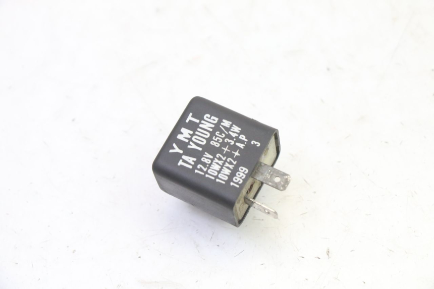 photo de RELE INTERMITENTES YAMAHA BW'S 100 (1999 - 2002)